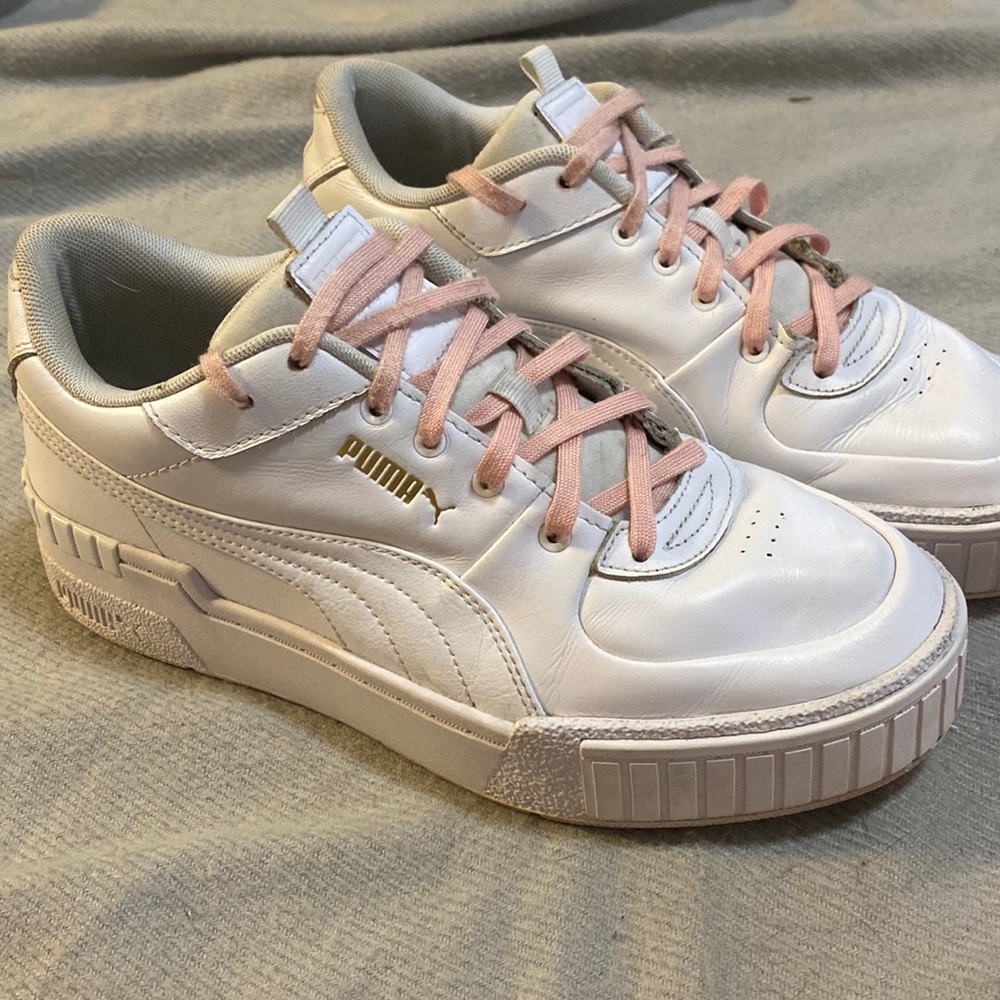 Puma platform tennis shoes woman’s 7